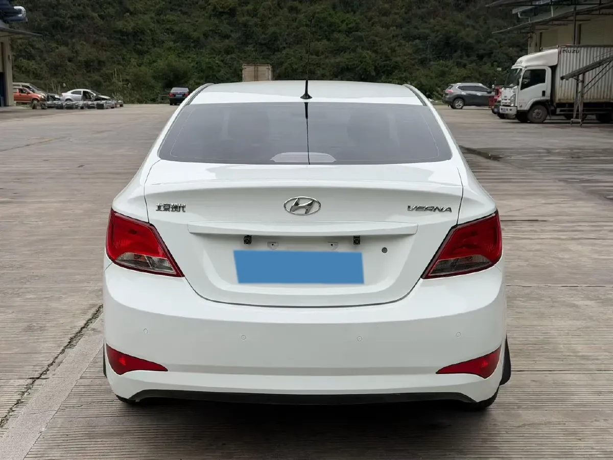 2016 Hyundai Reina 1.4L 107HP L4 4AT,autocango,china used car exporter,china ev exporter,chinese used car exporter,chinese used ev exporter