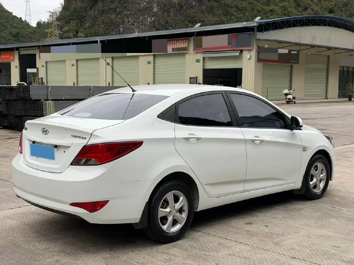 2016 Hyundai Reina 1.4L 107HP L4 4AT,autocango,china used car exporter,china ev exporter,chinese used car exporter,chinese used ev exporter