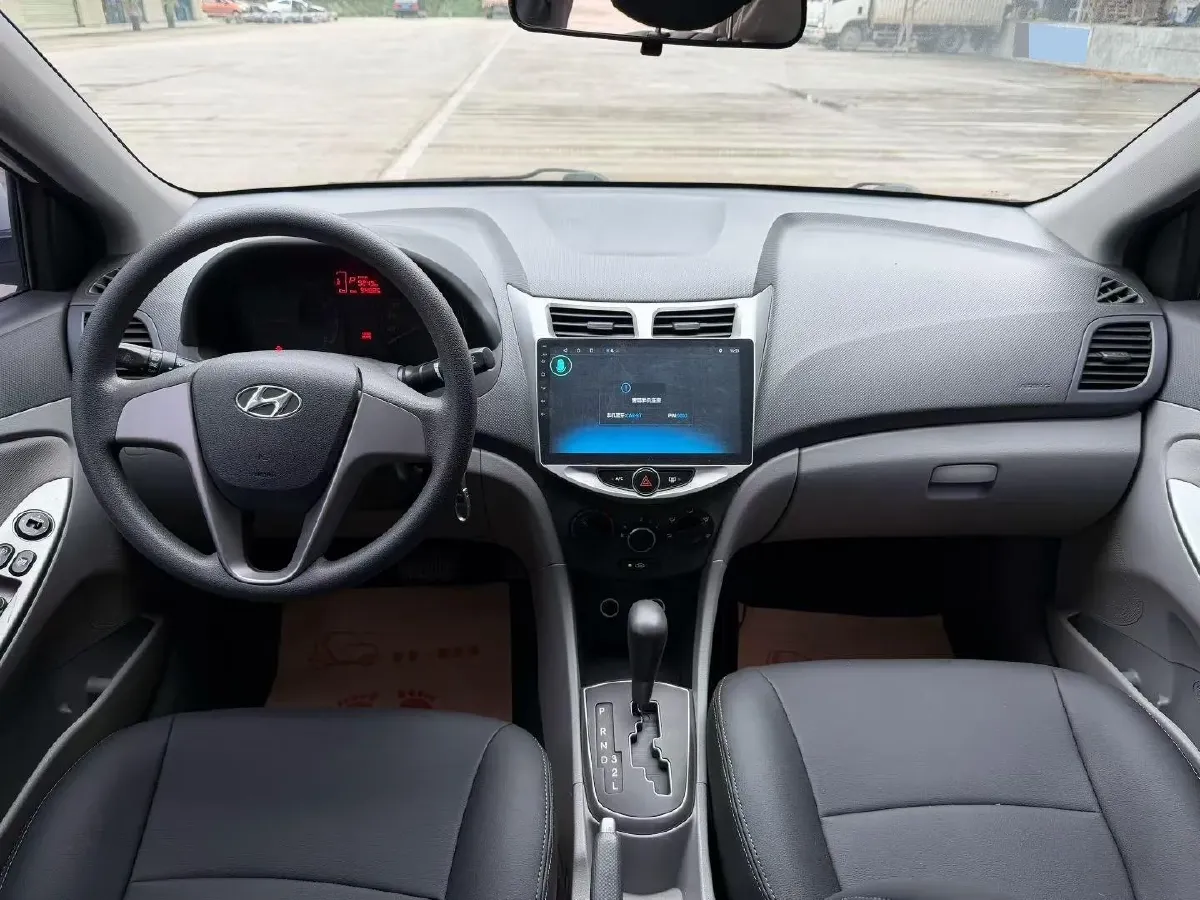 2016 Hyundai Reina 1.4L 107HP L4 4AT,autocango,china used car exporter,china ev exporter,chinese used car exporter,chinese used ev exporter