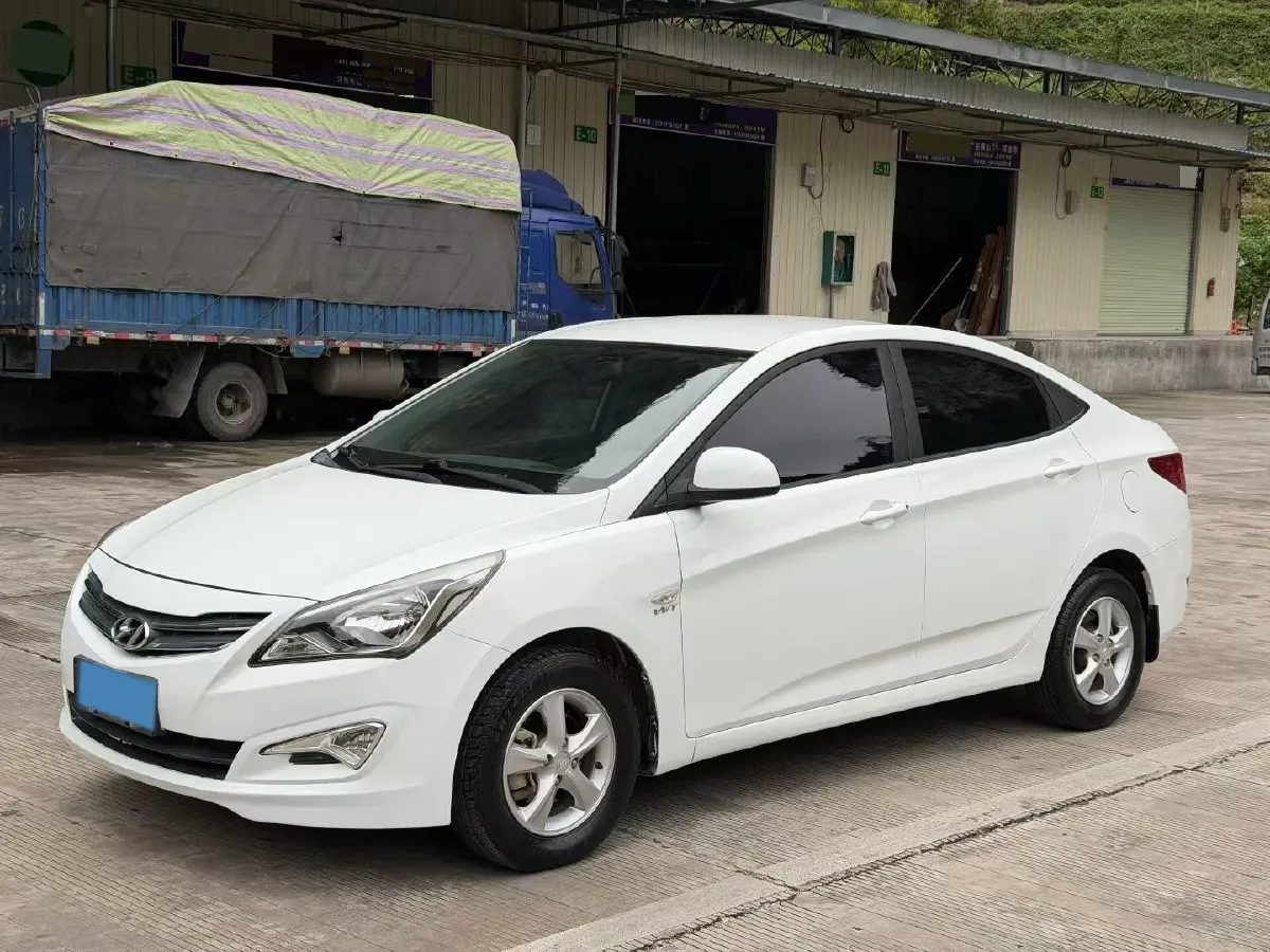 2016 Hyundai Reina 1.4L 107HP L4 4AT,autocango,china used car exporter,china ev exporter,chinese used car exporter,chinese used ev exporter