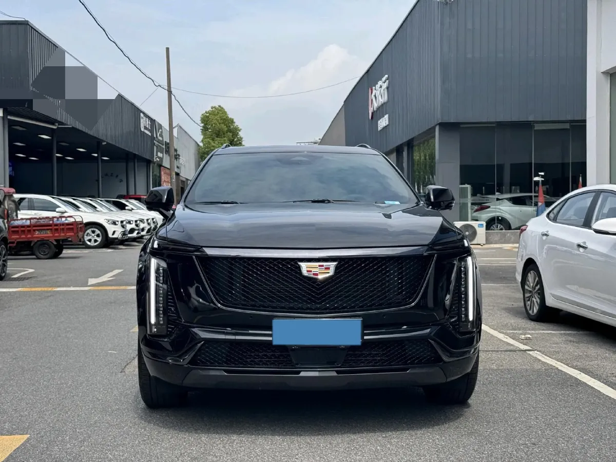 2025 Cadillac XT5 2.0T 237HP L4 9AT,autocango,china used car exporter,china ev exporter,chinese used car exporter,chinese used ev exporter