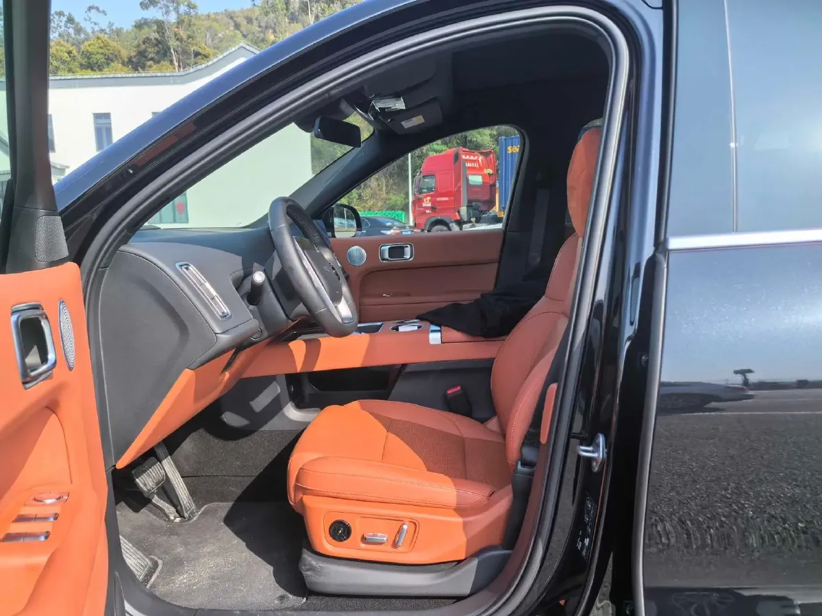 2024 Li L6 Range Extended 154HP L4 REEV 36.8KWH,autocango,china used car exporter,china ev exporter,chinese used car exporter,chinese used ev exporter