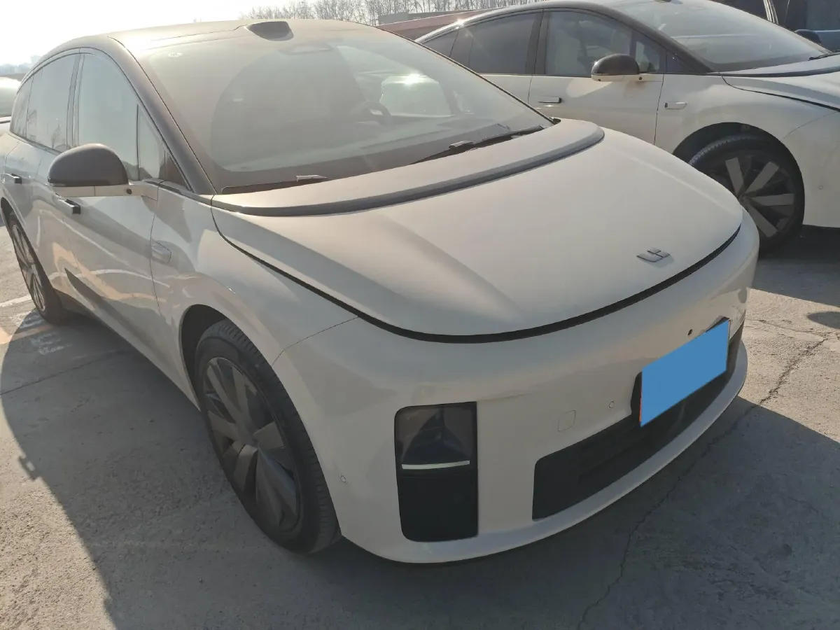 2025 Li i6 BEV,autocango,china used car exporter,china ev exporter,chinese used car exporter,chinese used ev exporter