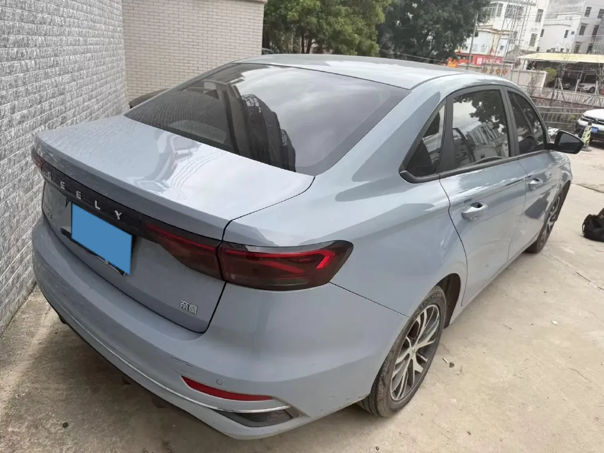 2025 Geely Emgrand 1.5L 127HP L4 CVT,autocango,china used car exporter,china ev exporter,chinese used car exporter,chinese used ev exporter