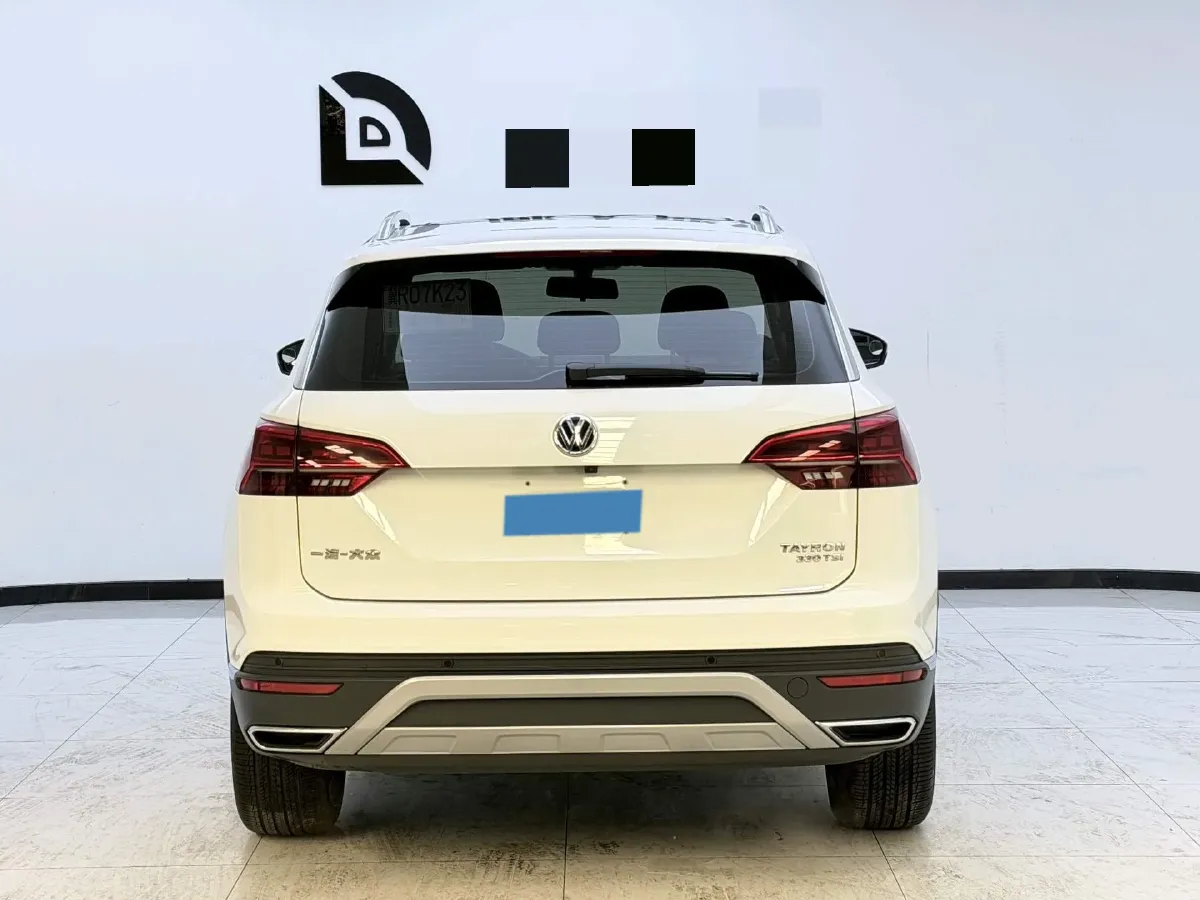 2019 Jeep Cherokee 2.0T 234HP L4 9AT,autocango,china used car exporter,china ev exporter,chinese used car exporter,chinese used ev exporter