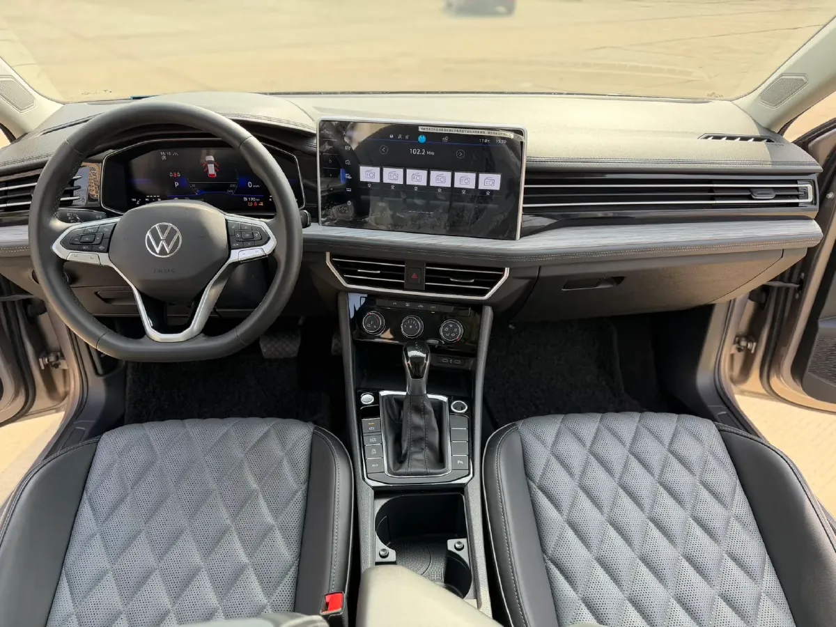 2023 Volkswagen Sagitar 1.4T 150HP L4 7DCT,autocango,china used car exporter,china ev exporter,chinese used car exporter,chinese used ev exporter