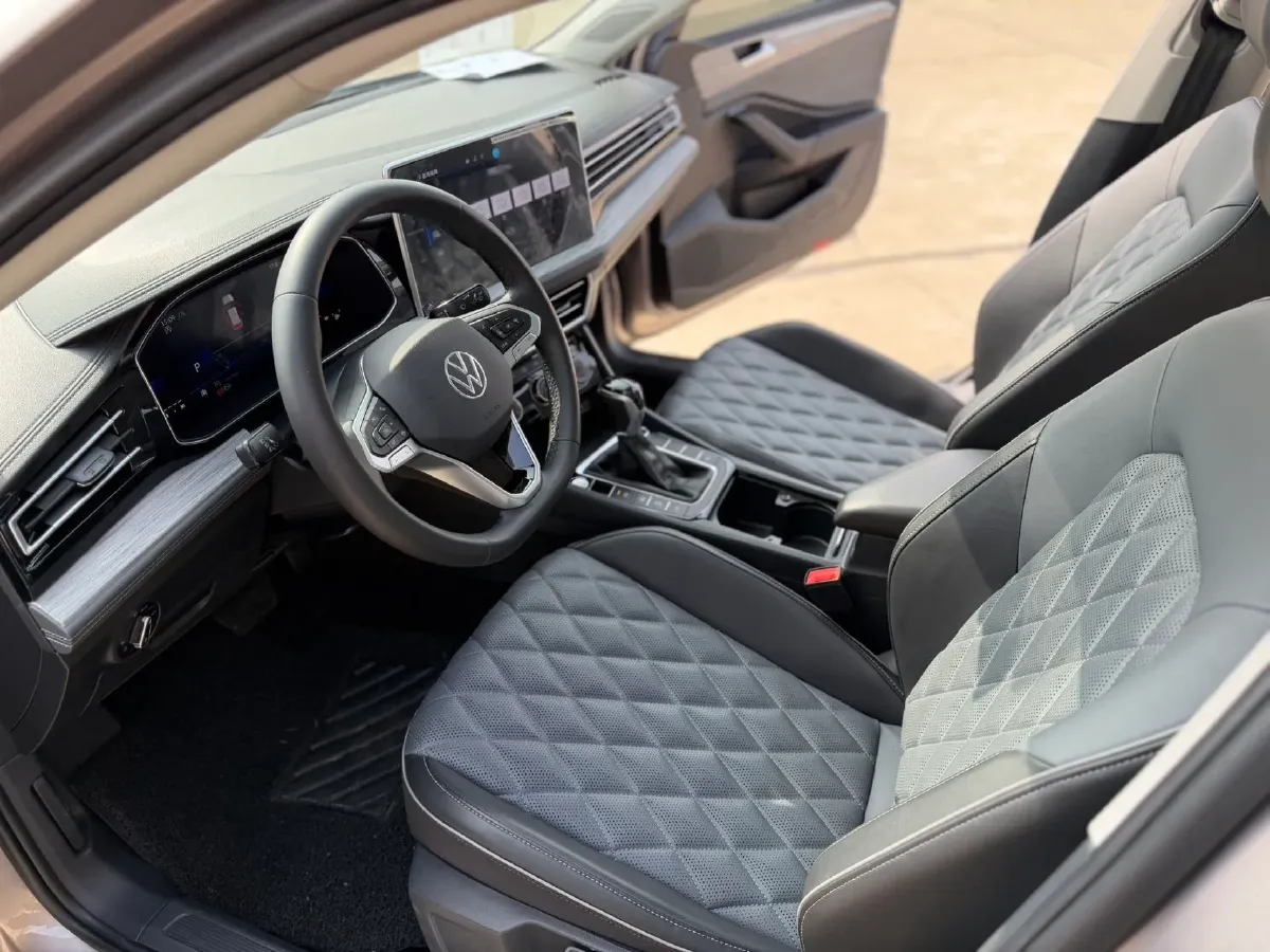 2023 Volkswagen Sagitar 1.4T 150HP L4 7DCT,autocango,china used car exporter,china ev exporter,chinese used car exporter,chinese used ev exporter