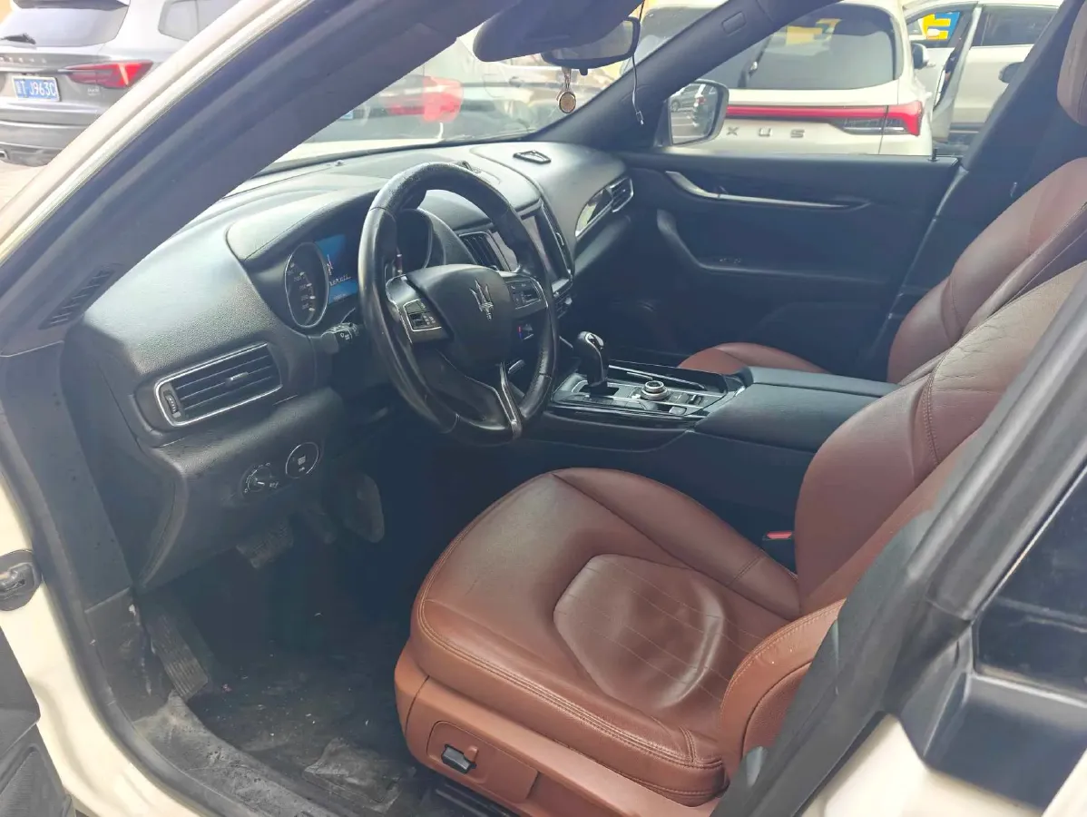 2018 Maserati Levante 3.0T 350HP V6 8AT,autocango,china used car exporter,china ev exporter,chinese used car exporter,chinese used ev exporter