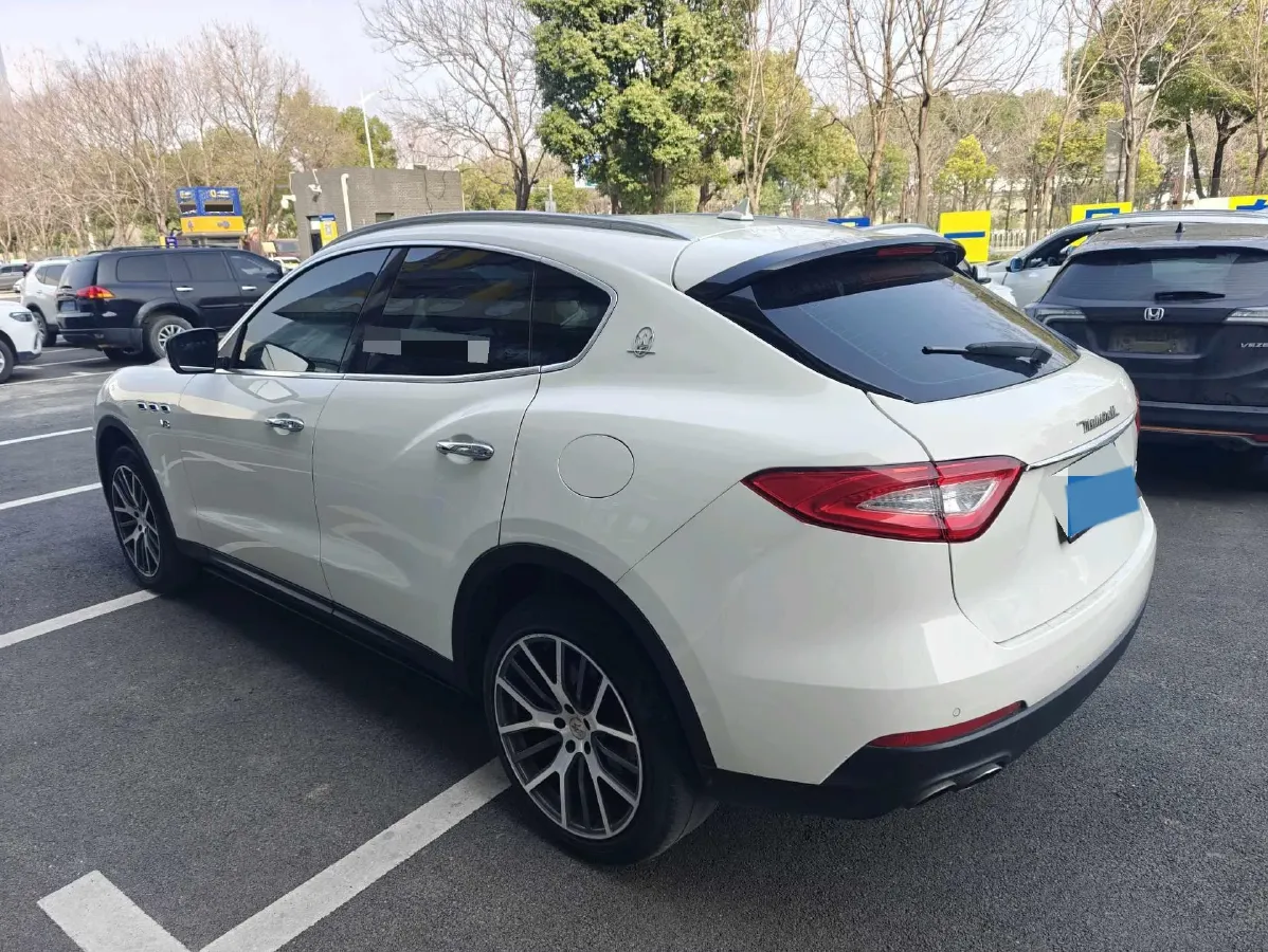2018 Maserati Levante 3.0T 350HP V6 8AT,autocango,china used car exporter,china ev exporter,chinese used car exporter,chinese used ev exporter