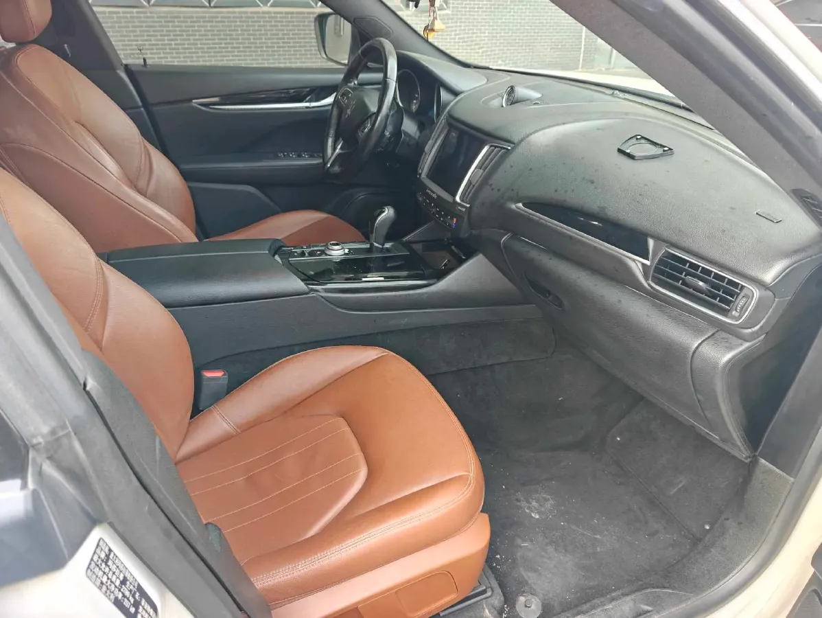 2018 Maserati Levante 3.0T 350HP V6 8AT,autocango,china used car exporter,china ev exporter,chinese used car exporter,chinese used ev exporter