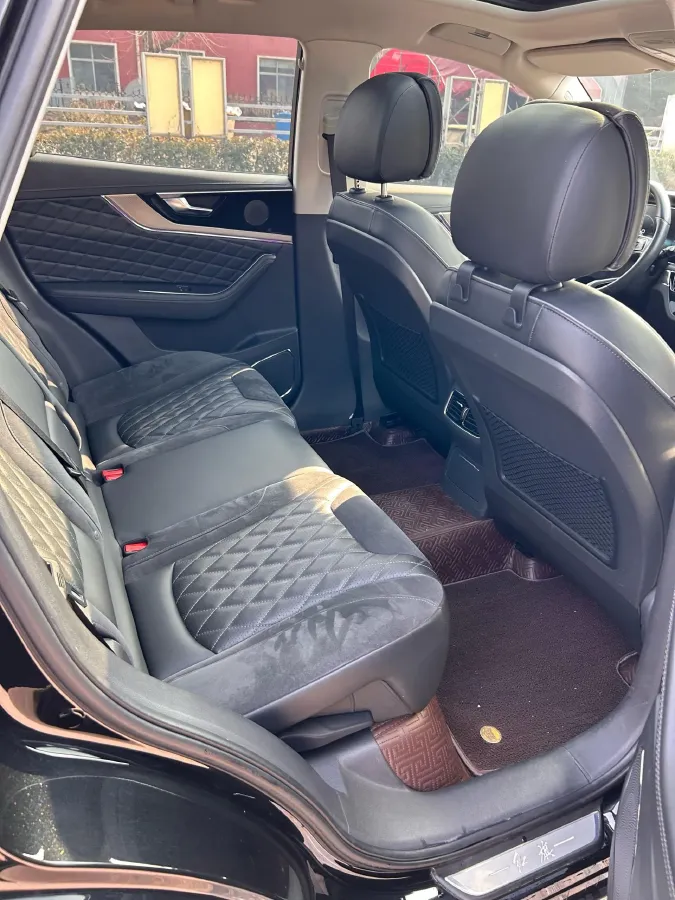 2019 HongQi HS5 2.0T 224HP L4 6AT,autocango,china used car exporter,china ev exporter,chinese used car exporter,chinese used ev exporter