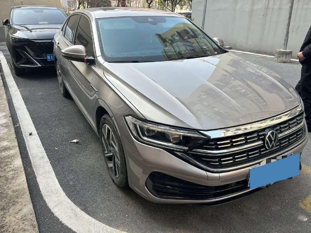 2024 Volkswagen Sagitar 1.5T 160HP L4 7DCT,autocango,china used car exporter,china ev exporter,chinese used car exporter,chinese used ev exporter
