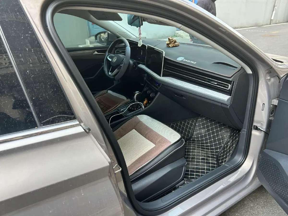2024 Volkswagen Sagitar 1.5T 160HP L4 7DCT,autocango,china used car exporter,china ev exporter,chinese used car exporter,chinese used ev exporter