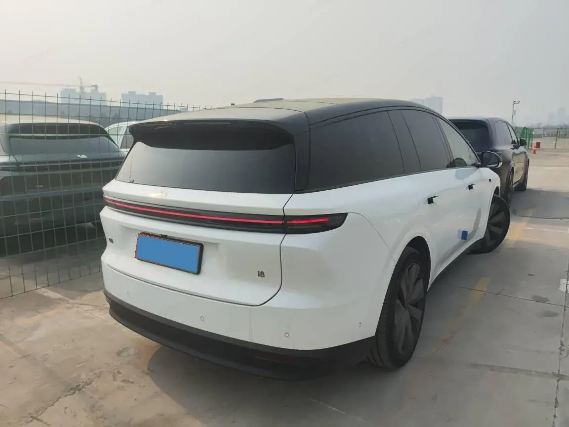 2025 Li i8 BEV,autocango,china used car exporter,china ev exporter,chinese used car exporter,chinese used ev exporter
