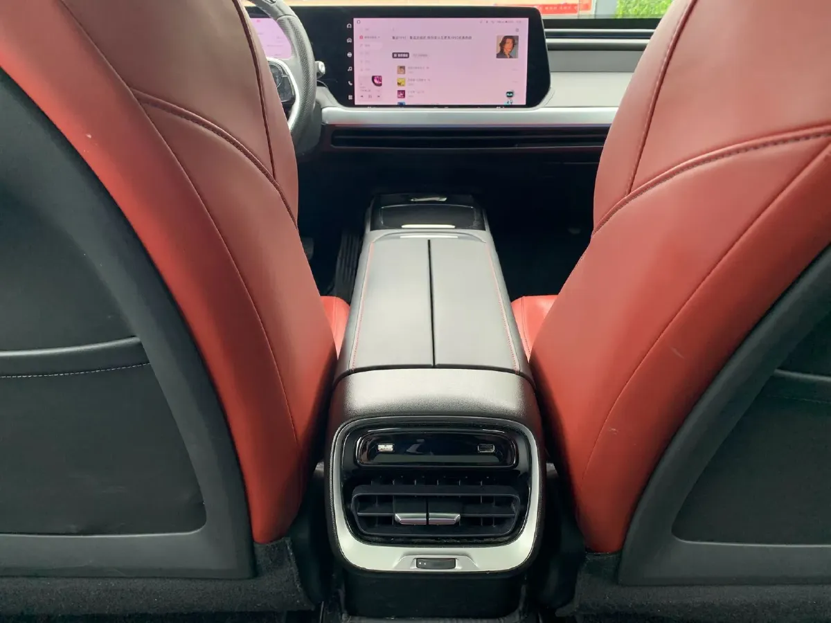 2021 Xpeng P7 BEV 60.2KWH,autocango,china used car exporter,china ev exporter,chinese used car exporter,chinese used ev exporter