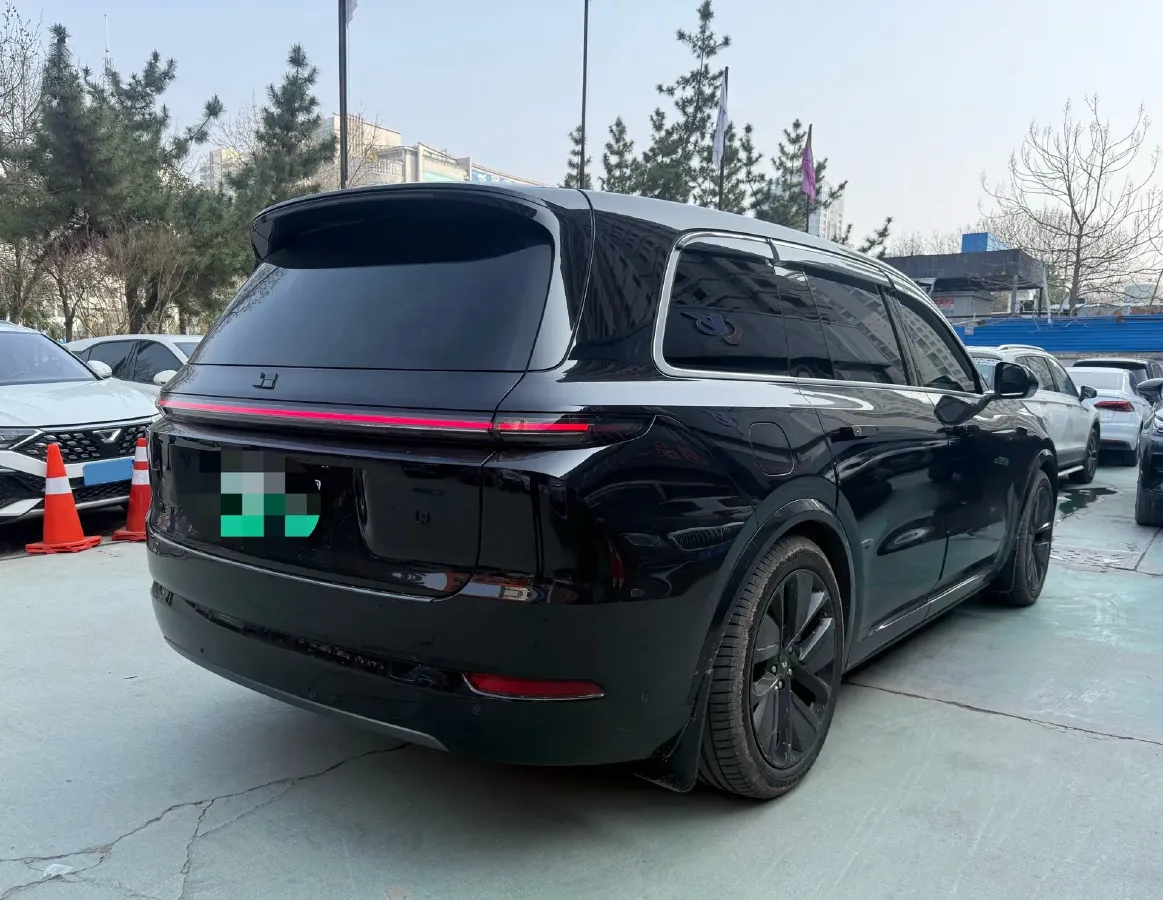 2024 Li L9 Range Extended 154HP REEV 52.3KWH,autocango,china used car exporter,china ev exporter,chinese used car exporter,chinese used ev exporter
