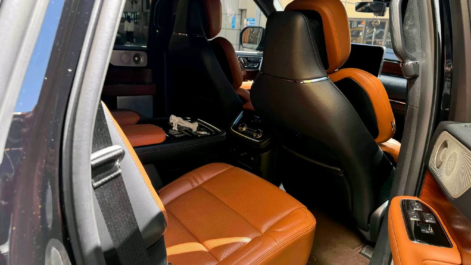 2020 Lincoln Navigator 3.5T 388HP V6 10AT,autocango,china used car exporter,china ev exporter,chinese used car exporter,chinese used ev exporter