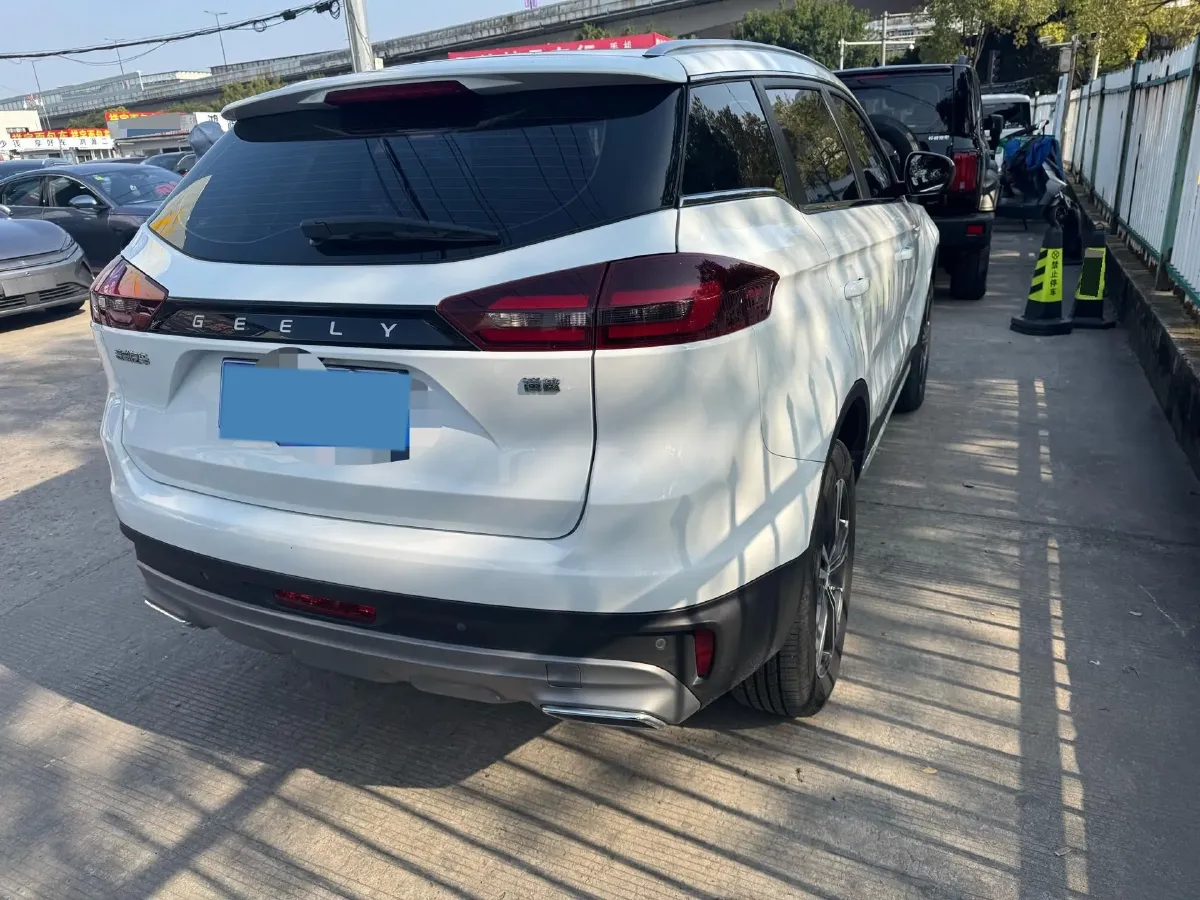 2022 Geely Azkarra 1.8T 184HP L4 7DCT,autocango,china used car exporter,china ev exporter,chinese used car exporter,chinese used ev exporter