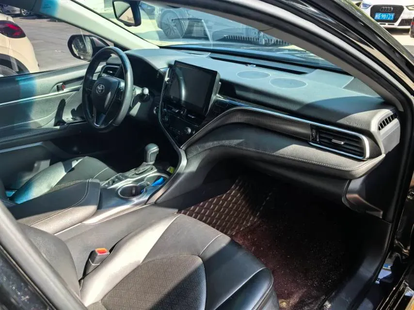 2021 Toyota Camry 2.5L 209HP L4 8AT,autocango,china used car exporter,china ev exporter,chinese used car exporter,chinese used ev exporter