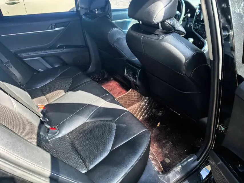 2021 Toyota Camry 2.5L 209HP L4 8AT,autocango,china used car exporter,china ev exporter,chinese used car exporter,chinese used ev exporter