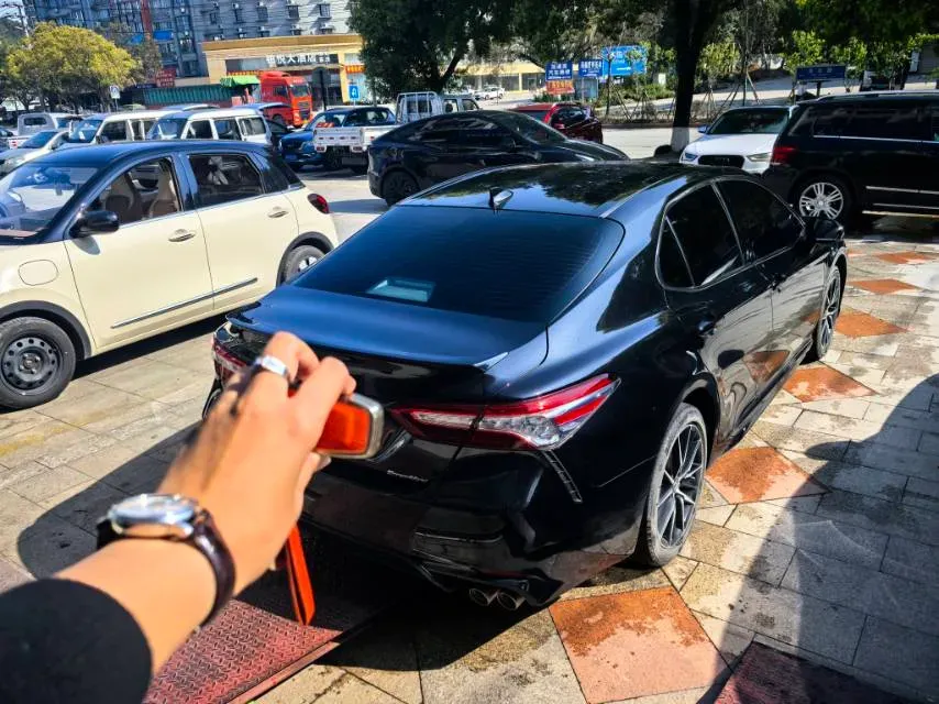 2021 Toyota Camry 2.5L 209HP L4 8AT,autocango,china used car exporter,china ev exporter,chinese used car exporter,chinese used ev exporter