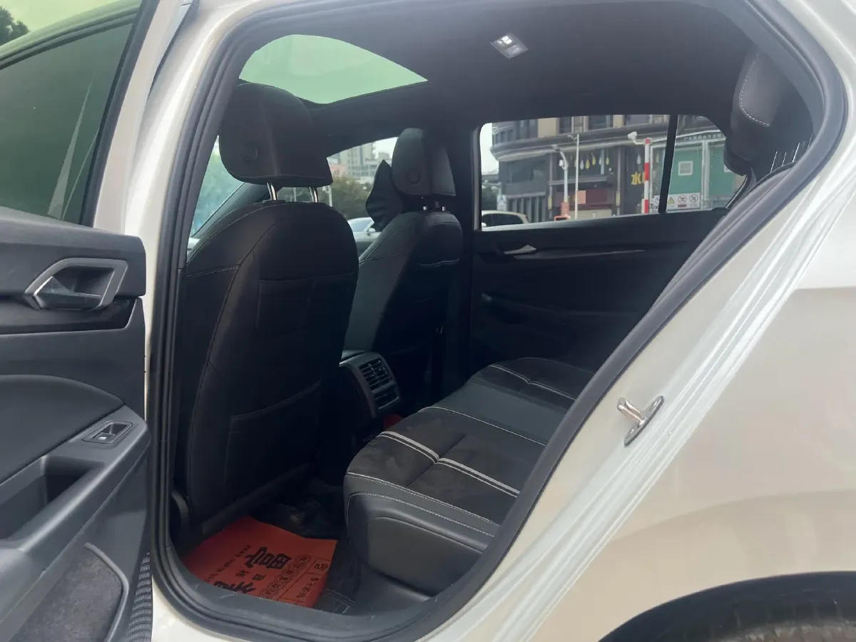 2023 Volkswagen Golf 1.4T 150HP L4 7DCT,autocango,china used car exporter,china ev exporter,chinese used car exporter,chinese used ev exporter