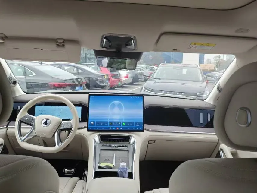 2025 Denza DenzaN9 2.0T 207HP L4 E-CVT PHEV,autocango,china used car exporter,china ev exporter,chinese used car exporter,chinese used ev exporter