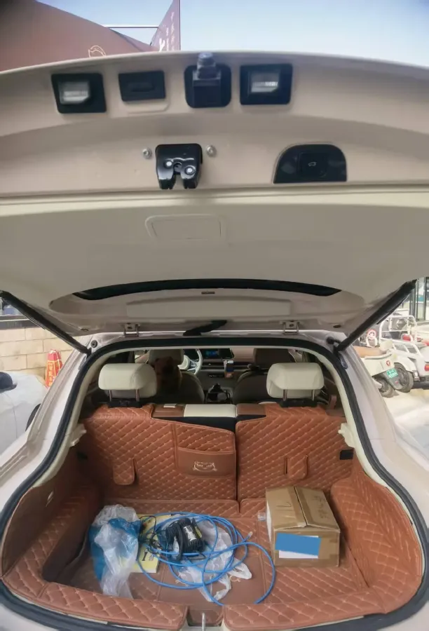 2022 ChangAn CS75 Plus 1.5T 178HP L4 6AT,autocango,china used car exporter,china ev exporter,chinese used car exporter,chinese used ev exporter