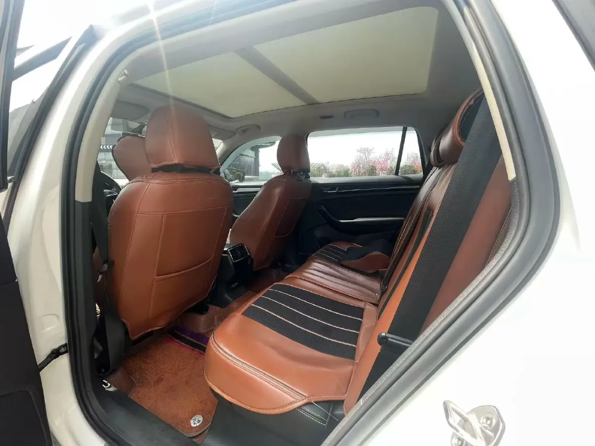 2018 Skoda Kodiak 2.0T 186HP L4 7DCT,autocango,china used car exporter,china ev exporter,chinese used car exporter,chinese used ev exporter