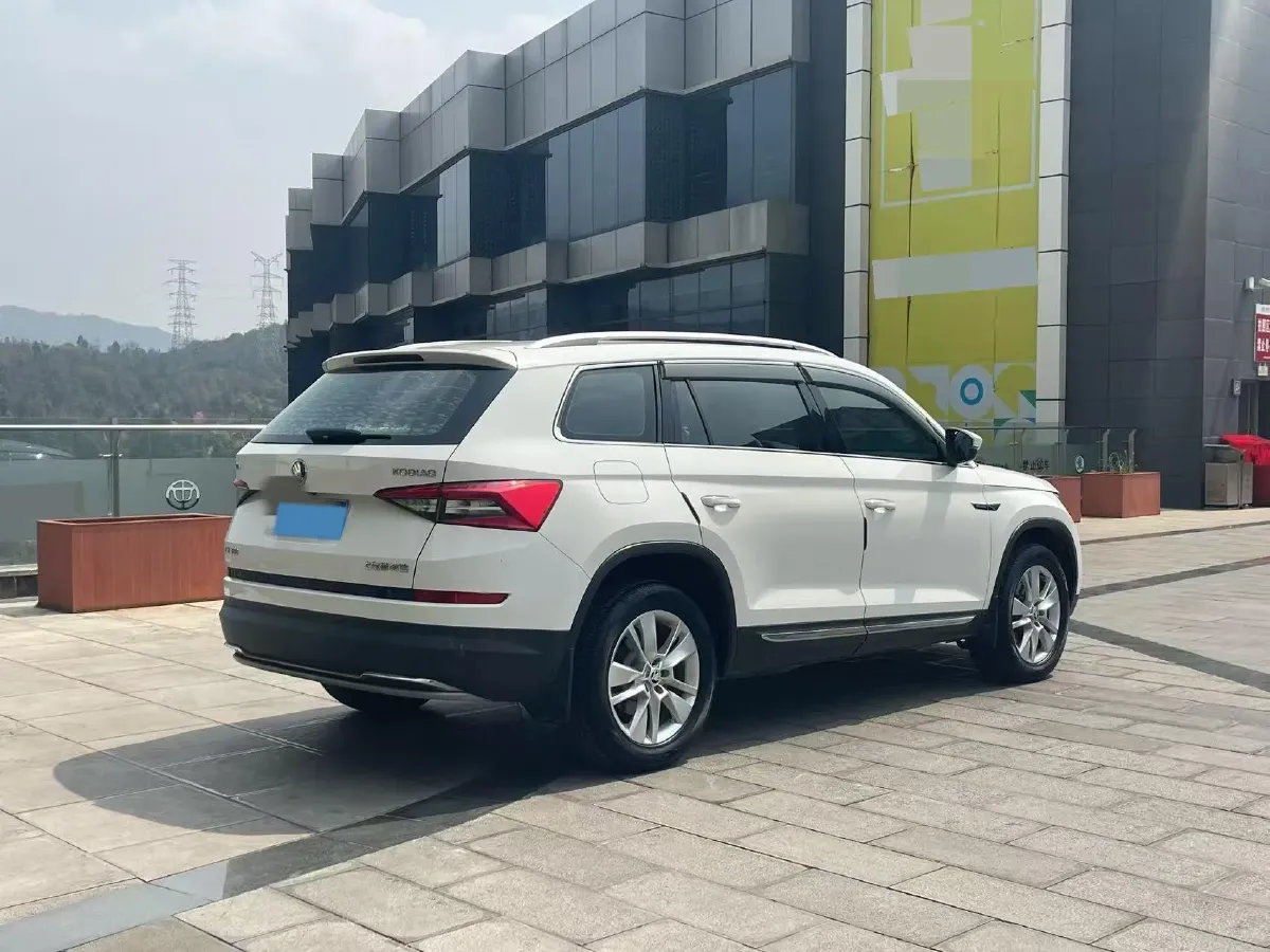 2018 Skoda Kodiak 2.0T 186HP L4 7DCT,autocango,china used car exporter,china ev exporter,chinese used car exporter,chinese used ev exporter