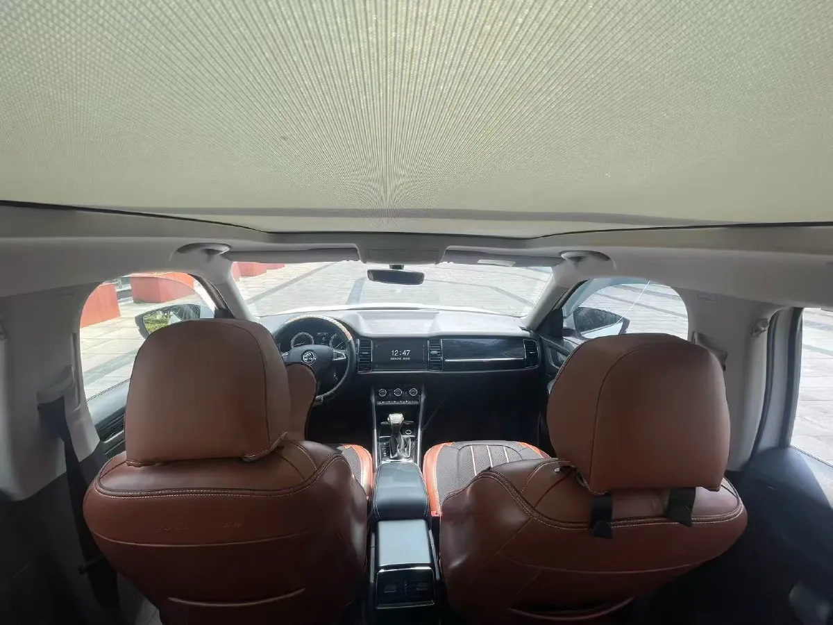 2018 Skoda Kodiak 2.0T 186HP L4 7DCT,autocango,china used car exporter,china ev exporter,chinese used car exporter,chinese used ev exporter