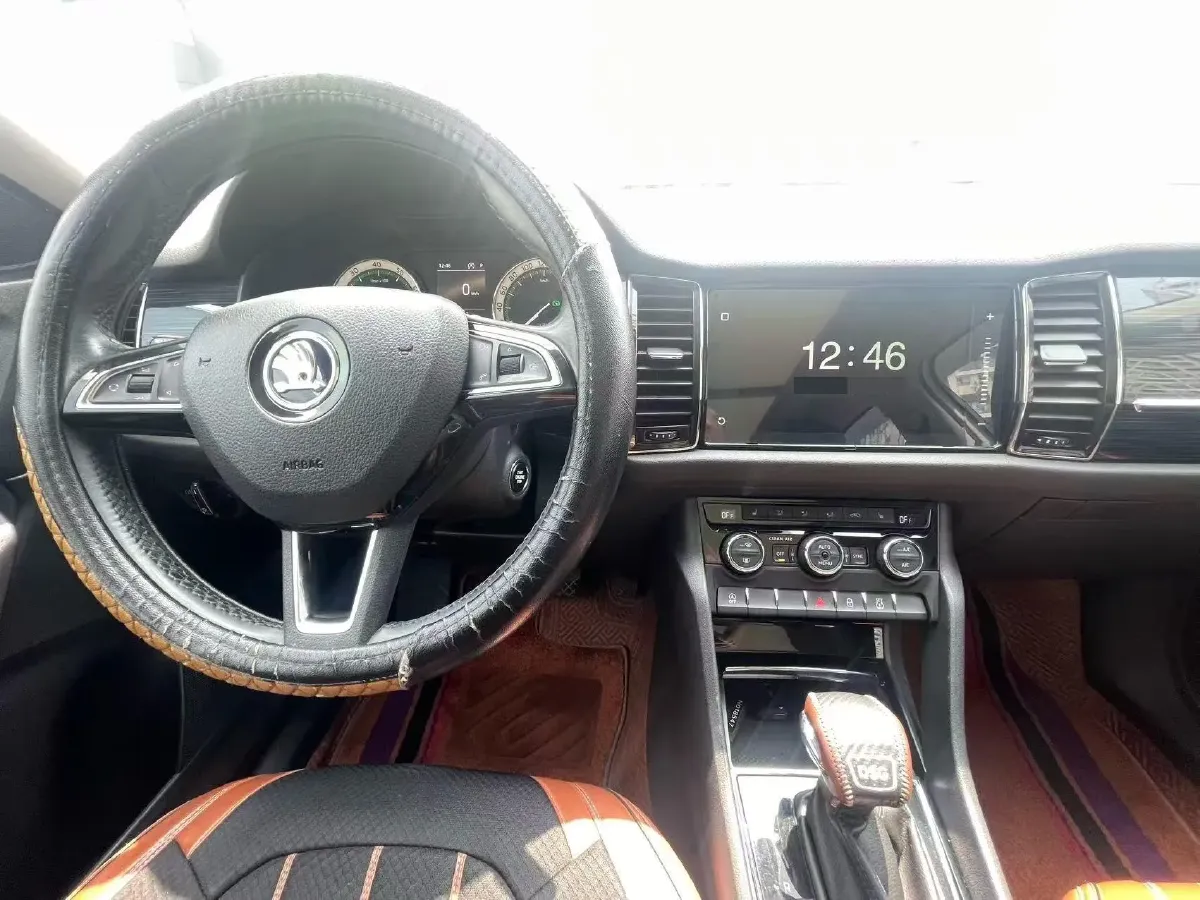 2018 Skoda Kodiak 2.0T 186HP L4 7DCT,autocango,china used car exporter,china ev exporter,chinese used car exporter,chinese used ev exporter