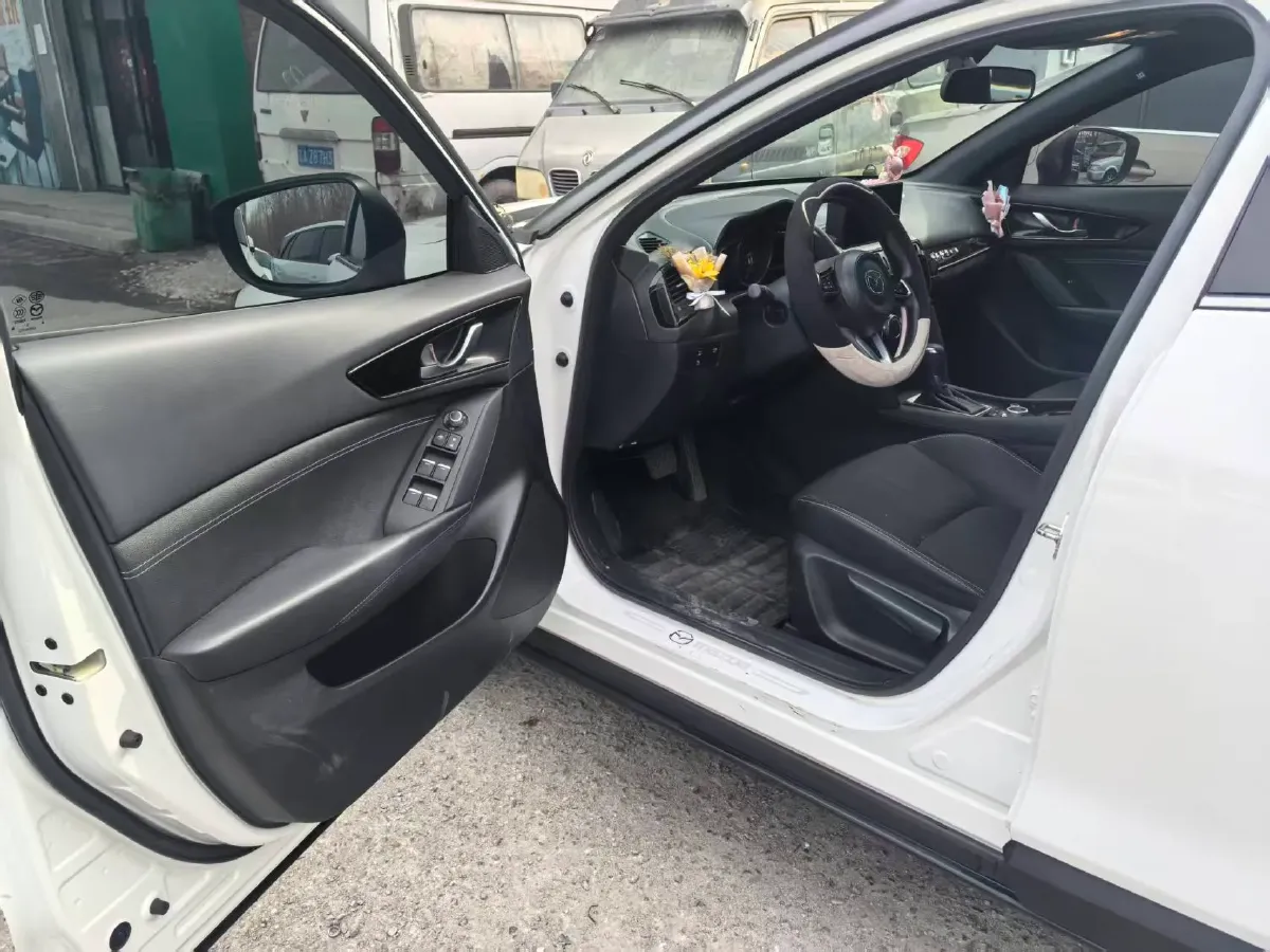 2021 Mazda CX-4 2.0L 158HP L4 6AT,autocango,china used car exporter,china ev exporter,chinese used car exporter,chinese used ev exporter