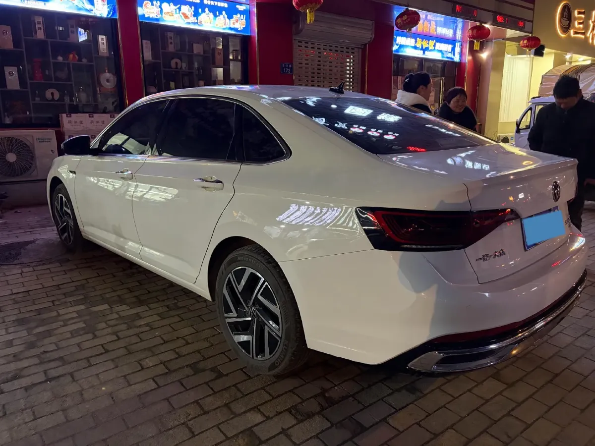 2023 Volkswagen Sagitar 1.4T 150HP L4 7DCT,autocango,china used car exporter,china ev exporter,chinese used car exporter,chinese used ev exporter