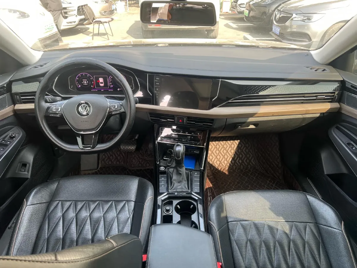 2020 Volkswagen Passat 2.0T 186HP L4 7DCT,autocango,china used car exporter,china ev exporter,chinese used car exporter,chinese used ev exporter