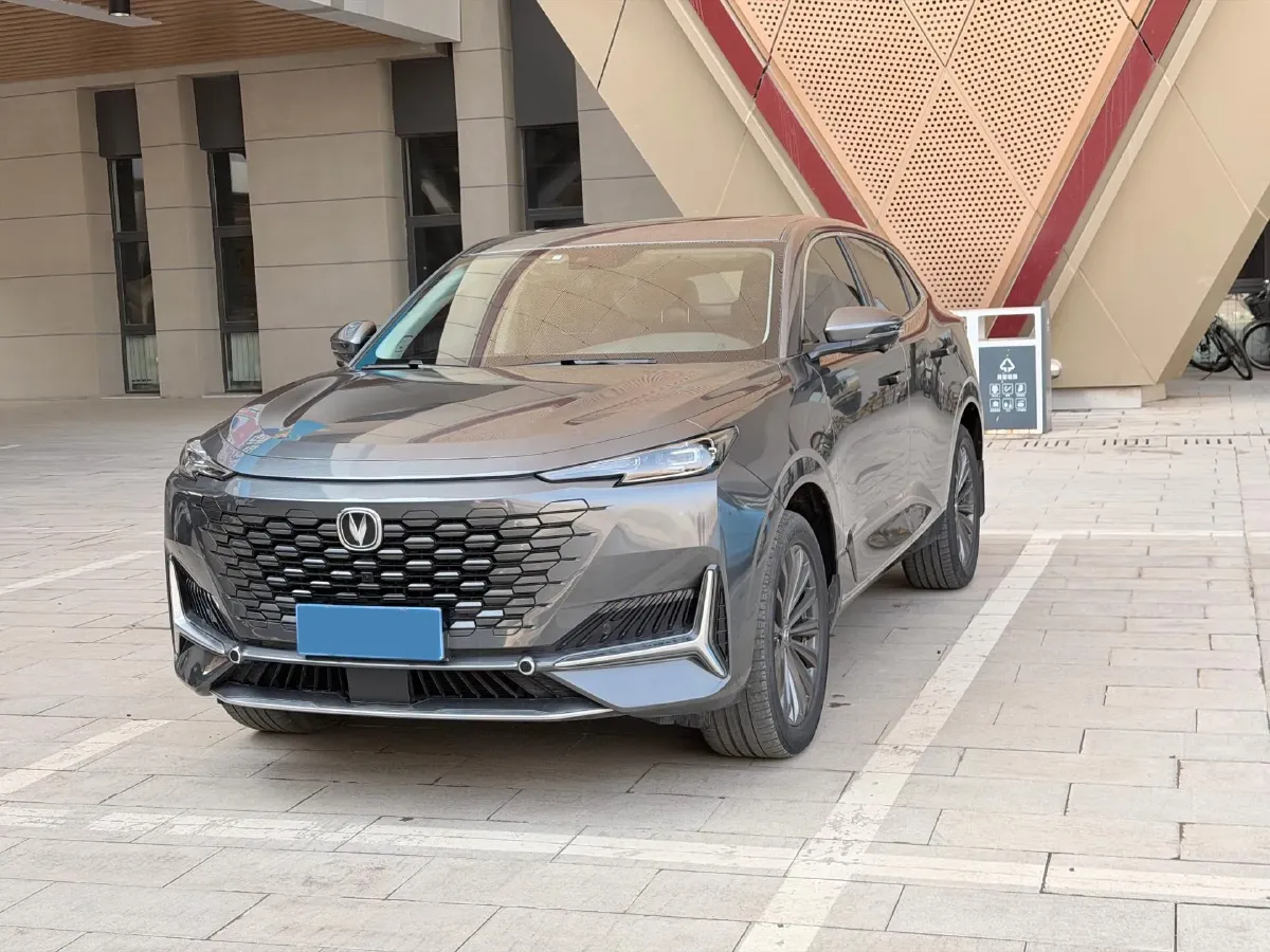 2021 ChangAn UNI-K 2.0T 233HP L4 8AT,autocango,china used car exporter,china ev exporter,chinese used car exporter,chinese used ev exporter