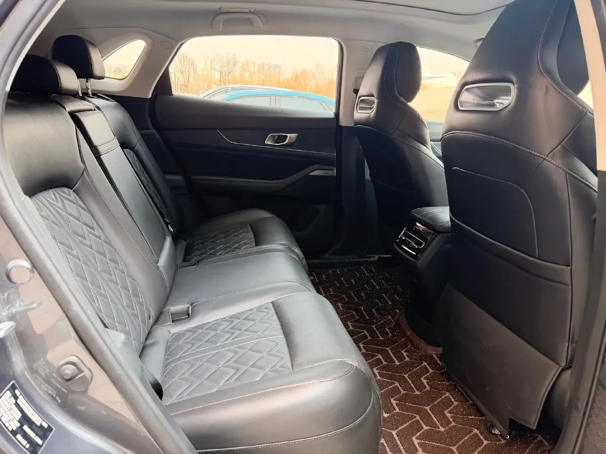 2021 ChangAn UNI-K 2.0T 233HP L4 8AT,autocango,china used car exporter,china ev exporter,chinese used car exporter,chinese used ev exporter