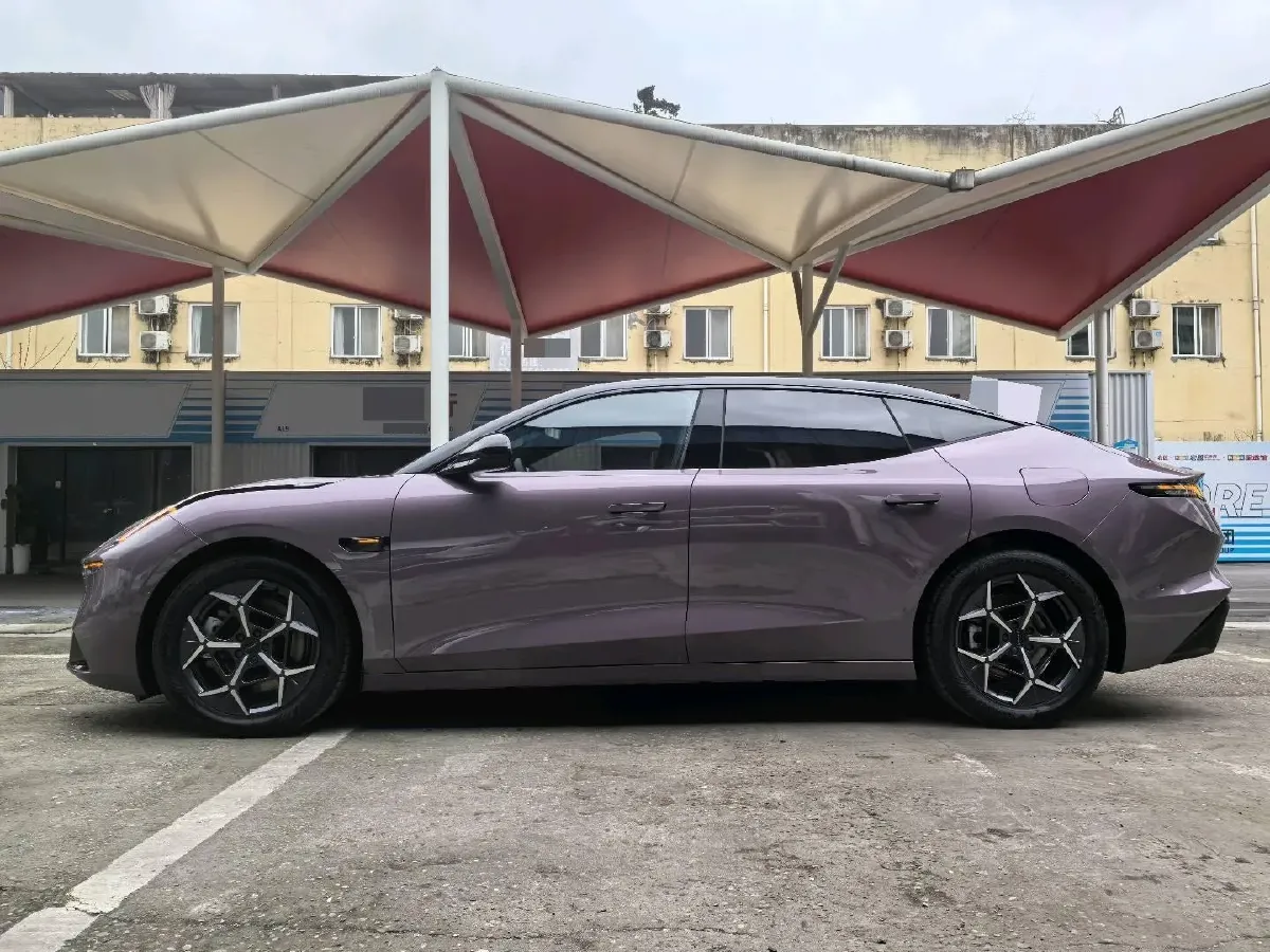 2025 LYNK&CO 10 EM-P 1.5T 163HP L4 3DHT PHEV,autocango,china used car exporter,china ev exporter,chinese used car exporter,chinese used ev exporter