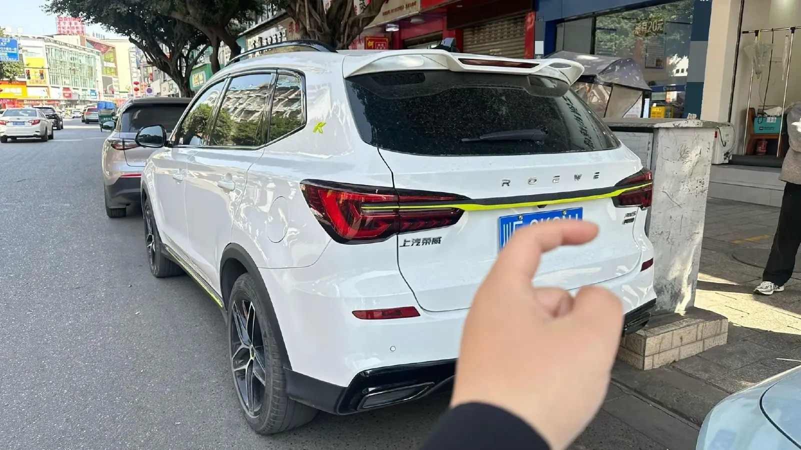 2021 Roewe RX5 1.5T 181HP L4 7DCT,autocango,china used car exporter,china ev exporter,chinese used car exporter,chinese used ev exporter
