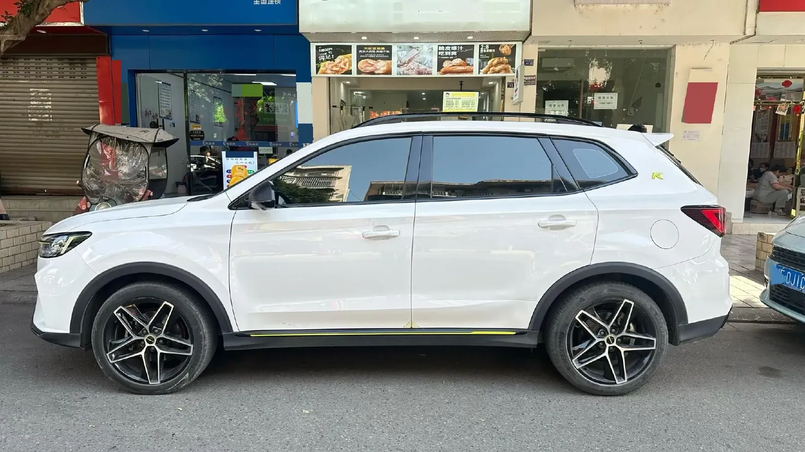 2021 Roewe RX5 1.5T 181HP L4 7DCT,autocango,china used car exporter,china ev exporter,chinese used car exporter,chinese used ev exporter