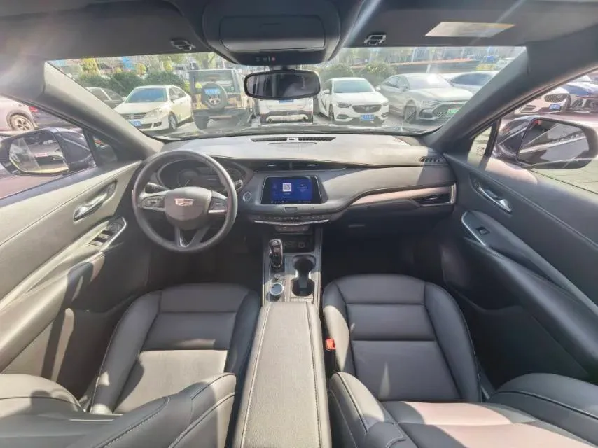 2020 Cadillac XT4 2.0T 241HP L4 9AT,autocango,china used car exporter,china ev exporter,chinese used car exporter,chinese used ev exporter