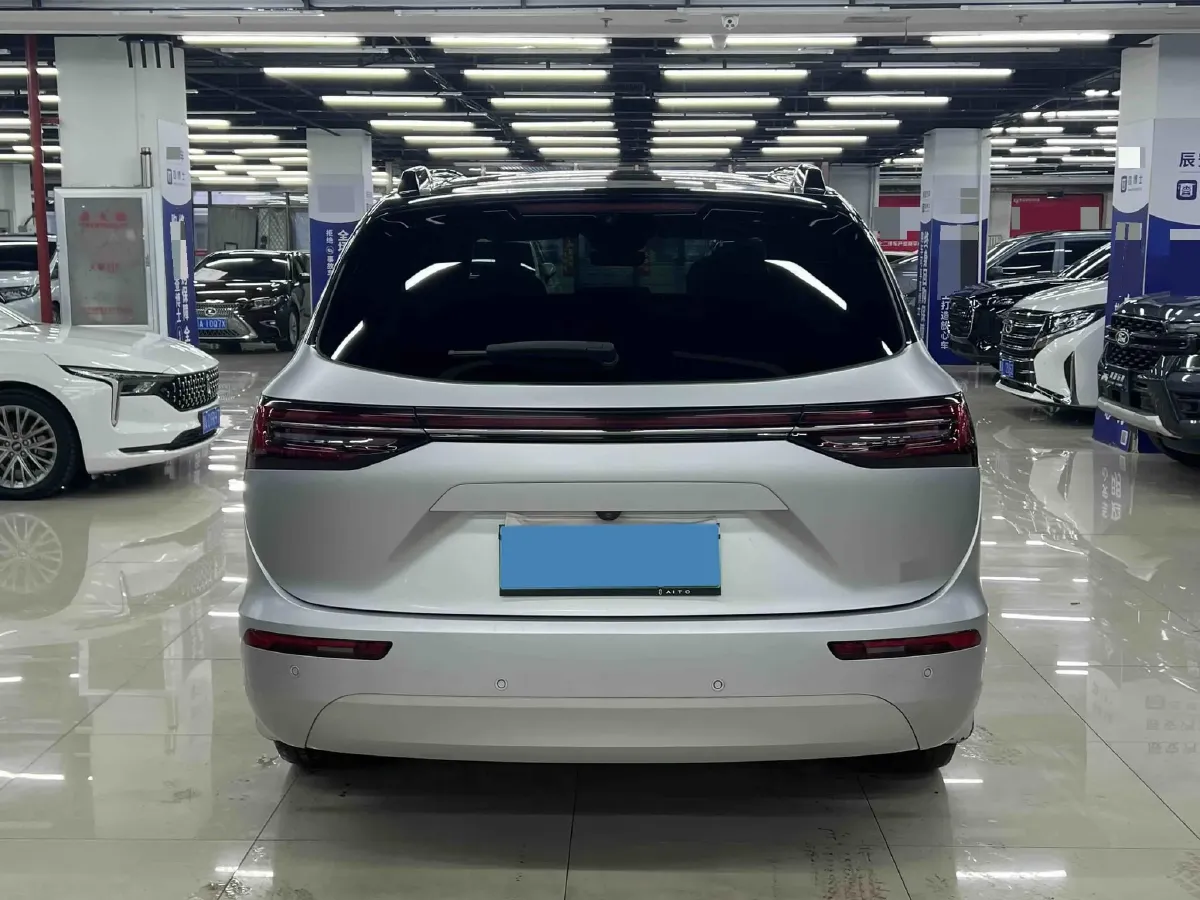 2024 AITO AITO M7 1.5T 152HP L4 REEV 40KWH,autocango,china used car exporter,china ev exporter,chinese used car exporter,chinese used ev exporter