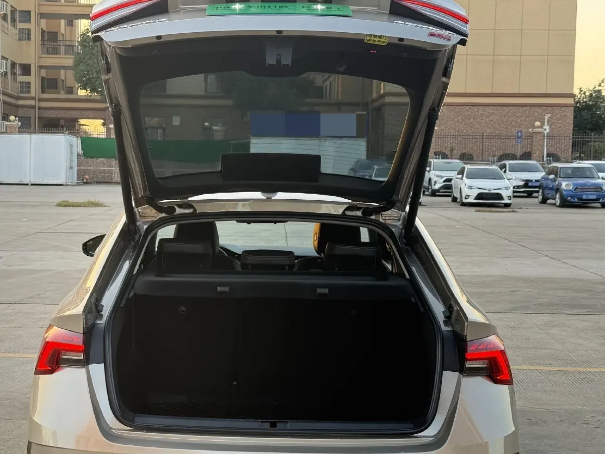 2021 Skoda Octavia 1.4T 150HP L4 7DCT,autocango,china used car exporter,china ev exporter,chinese used car exporter,chinese used ev exporter