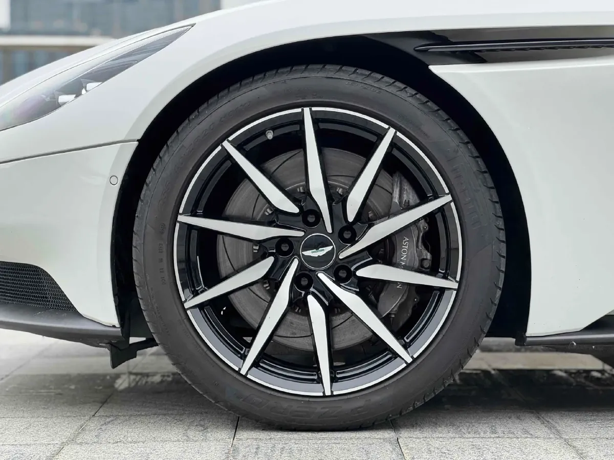 2019 Aston Martin DB11 4.0T 510HP V8 8AT,autocango,china used car exporter,china ev exporter,chinese used car exporter,chinese used ev exporter