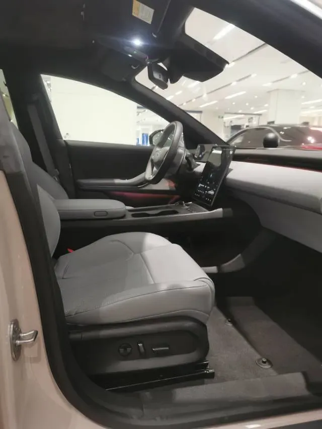 2022 JunTian HeiWuShi Youth 2.0T 203HP L4 6AT,autocango,china used car exporter,china ev exporter,chinese used car exporter,chinese used ev exporter