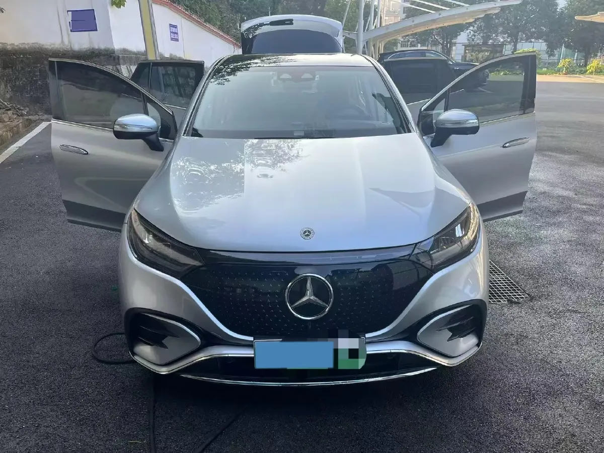 2023 Mercedes-Benz EQE SUV BEV 96.1KWH,autocango,china used car exporter,china ev exporter,chinese used car exporter,chinese used ev exporter