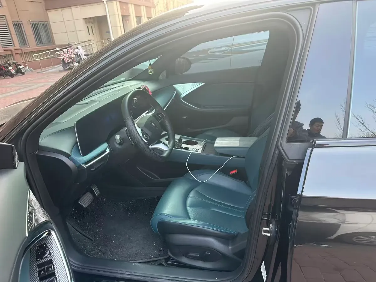 2023 MG 7 2.0T 261HP L4 9AT,autocango,china used car exporter,china ev exporter,chinese used car exporter,chinese used ev exporter