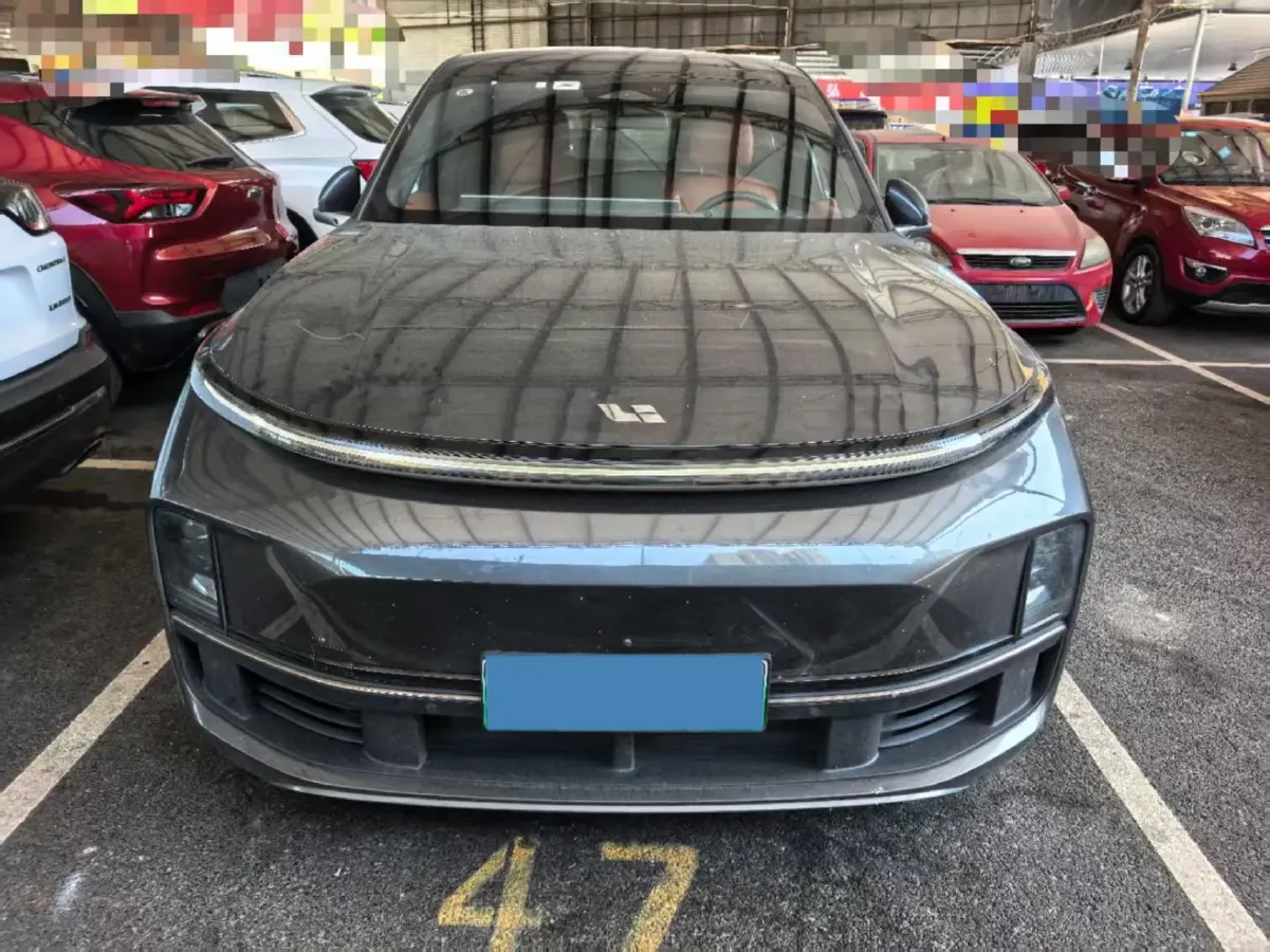 2023 Li L8 Range Extended 154HP REEV 40.9KWH,autocango,china used car exporter,china ev exporter,chinese used car exporter,chinese used ev exporter