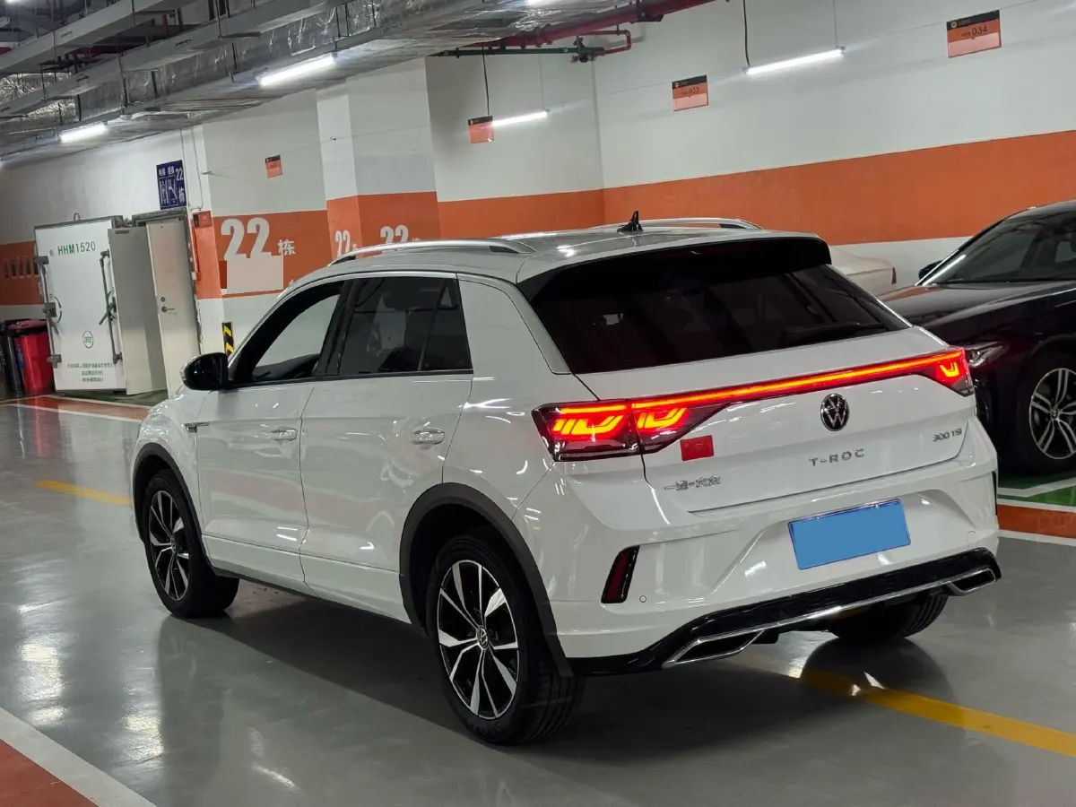 2024 Volkswagen T-Roc 1.5T 160HP L4 7DCT,autocango,china used car exporter,china ev exporter,chinese used car exporter,chinese used ev exporter