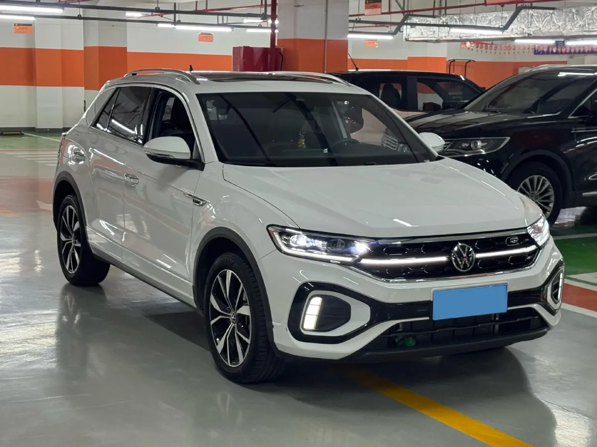 2024 Volkswagen T-Roc 1.5T 160HP L4 7DCT,autocango,china used car exporter,china ev exporter,chinese used car exporter,chinese used ev exporter